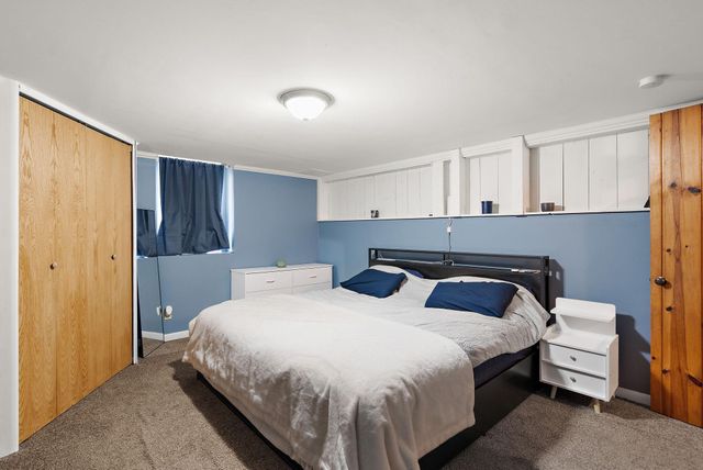 237 S Chestnut Street, Belle Plaine, MN 56011