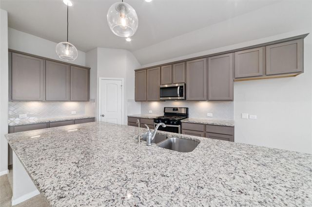 77 Carmel Drive, Manvel, TX 77578