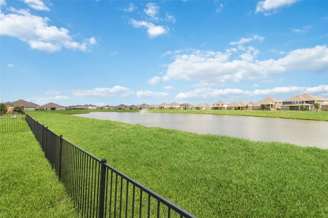 77 Carmel Drive, Manvel, TX 77578