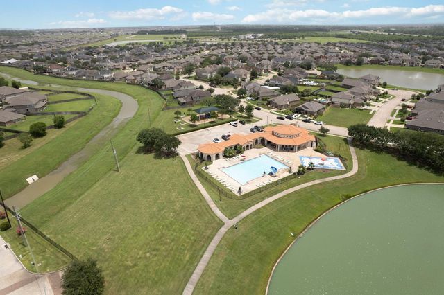 77 Carmel Drive, Manvel, TX 77578