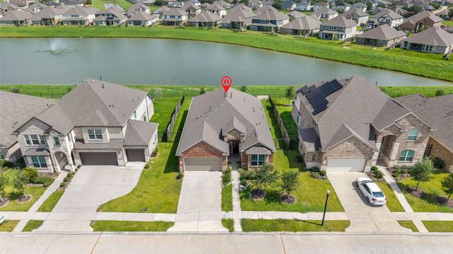 77 Carmel Drive, Manvel, TX 77578