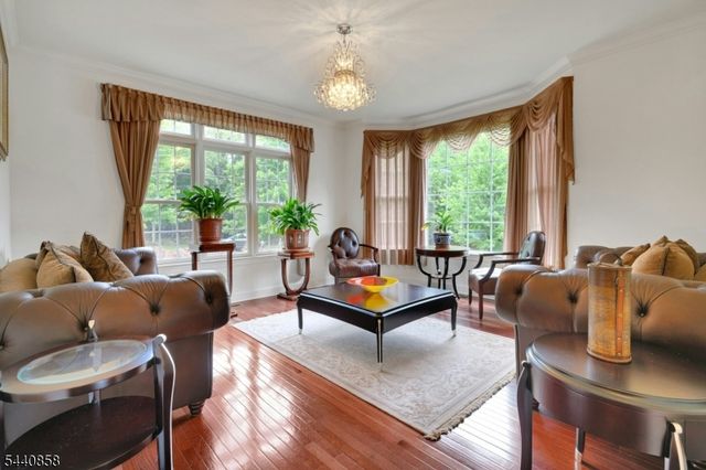 11 Skyview Ter, Riverdale Boro, NJ 07457