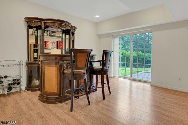11 Skyview Ter, Riverdale Boro, NJ 07457