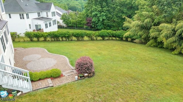 11 Skyview Ter, Riverdale Boro, NJ 07457
