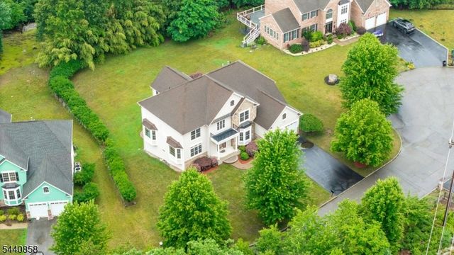 11 Skyview Ter, Riverdale Boro, NJ 07457