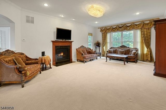 11 Skyview Ter, Riverdale Boro, NJ 07457