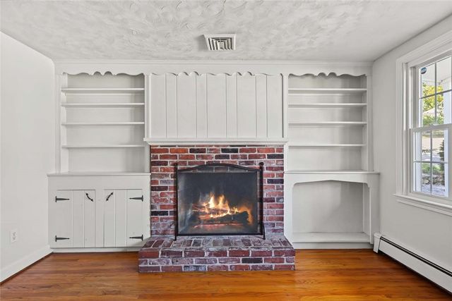 11 Beauregard Avenue, Lincoln, RI 02865