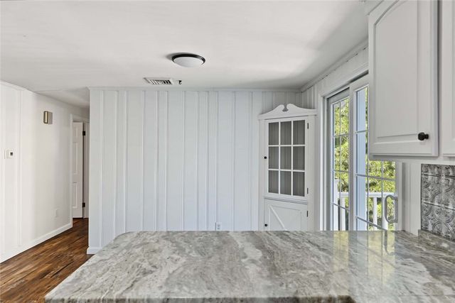 11 Beauregard Avenue, Lincoln, RI 02865