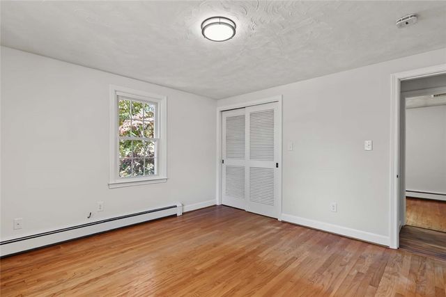 11 Beauregard Avenue, Lincoln, RI 02865