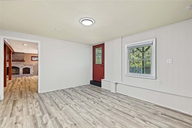 11 Beauregard Avenue, Lincoln, RI 02865