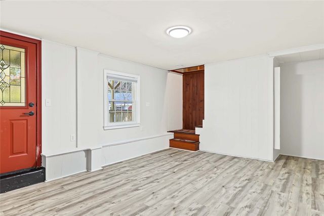 11 Beauregard Avenue, Lincoln, RI 02865
