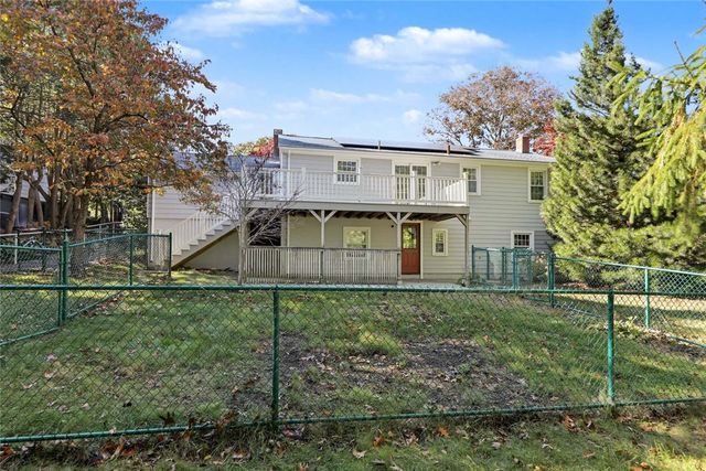 11 Beauregard Avenue, Lincoln, RI 02865