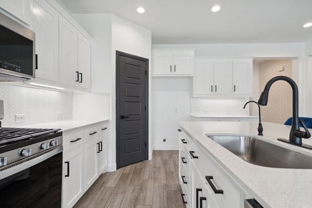1404 Millerbird Way, Argyle, TX 76226
