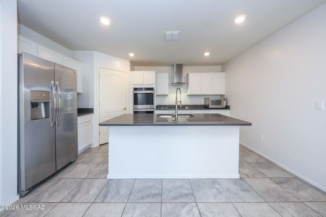 2943 W Dakota Vista Way, Tucson, AZ 85746