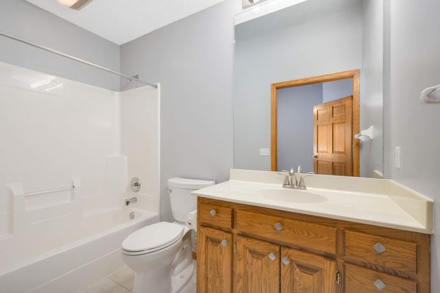 11849 Aberdeen Street NE, Blaine, MN 55449