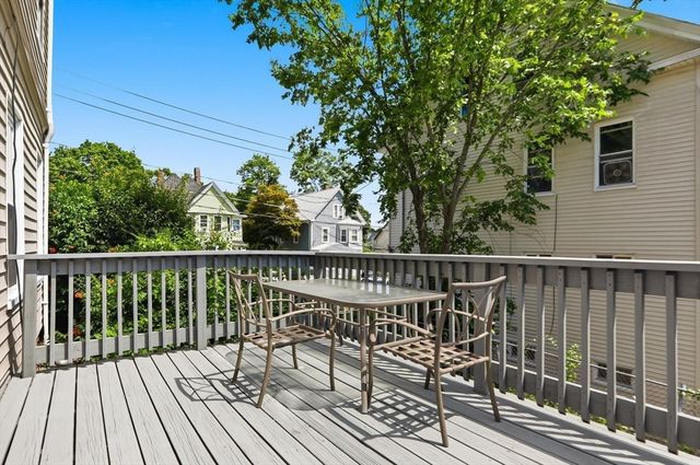 88 Weston St 1, Brockton, MA 02301