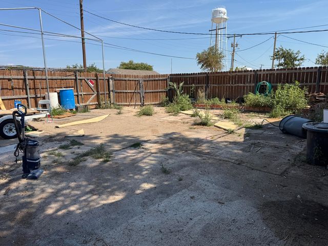 1615 10th Street, Wilson, TX 79381