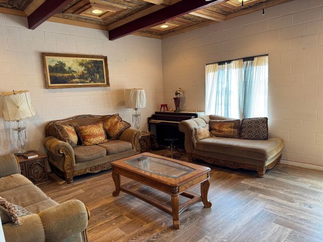 1615 10th Street, Wilson, TX 79381