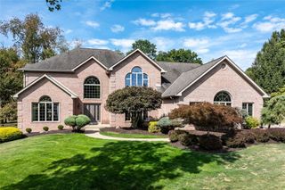 104 PIN OAK COURT, Peters Twp, PA 15367