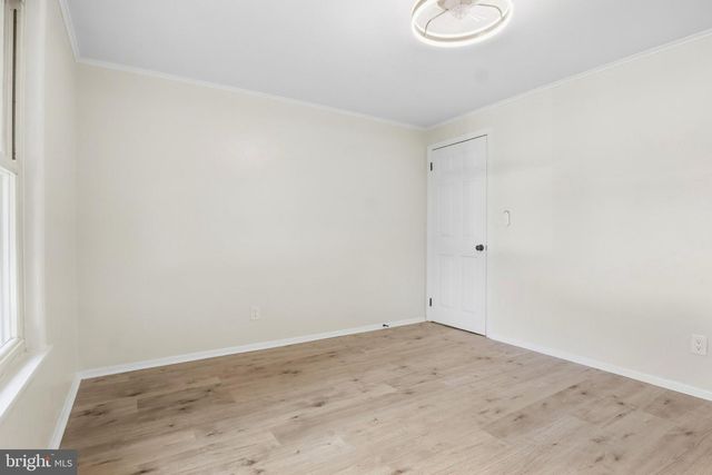 216 MAPLEWOOD DR, Dover, PA 17315