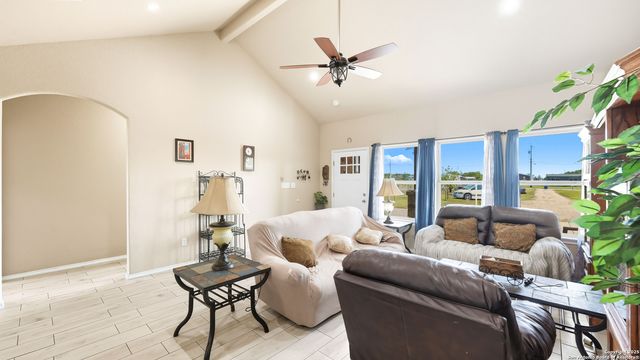 166 Charismatic, New Braunfels, TX 78130