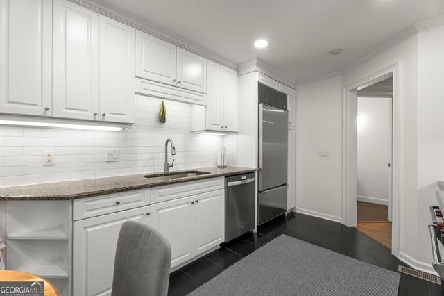 490 Ansley Walk Terrace NE, Atlanta, GA 30309