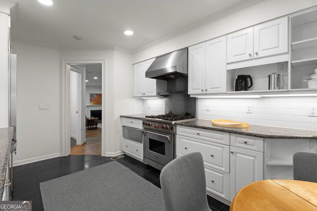 490 Ansley Walk Terrace NE, Atlanta, GA 30309