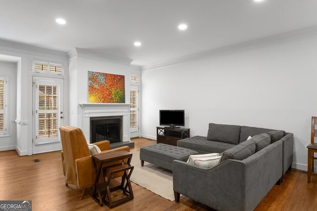 490 Ansley Walk Terrace NE, Atlanta, GA 30309