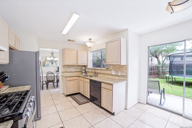 10638 SANDY TRAIL DR, San Antonio, TX 78240