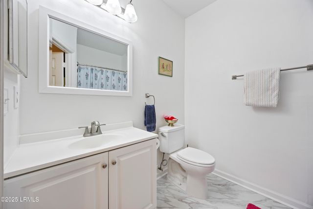 380 Marshland Rd Apt E18, Hilton Head Island, SC 29926