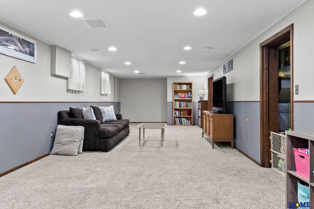 1831 Rancho Road, Lincoln, NE 68502