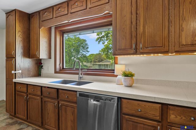 1831 Rancho Road, Lincoln, NE 68502