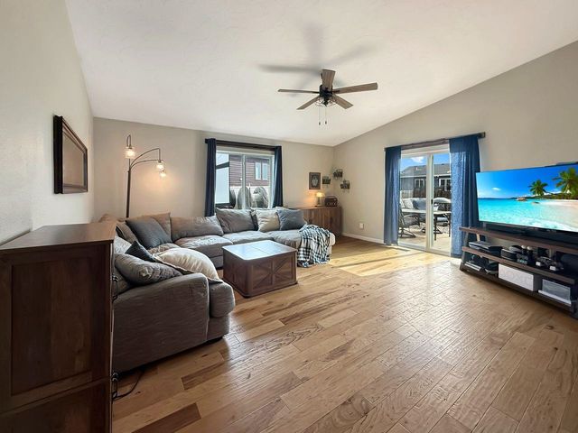 45 OLIVE TREE CR NE, Minot, ND 58703