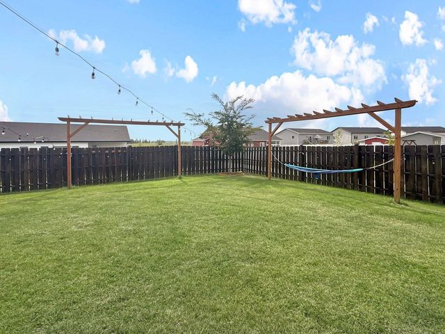 45 OLIVE TREE CR NE, Minot, ND 58703