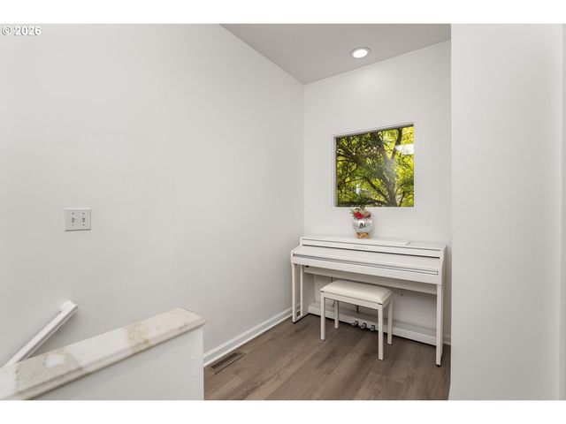 820 Nw 22ND Ave, Portland, OR 97210