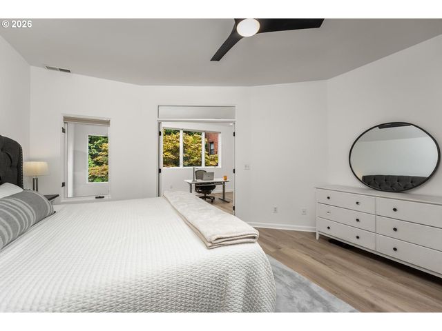 820 Nw 22ND Ave, Portland, OR 97210