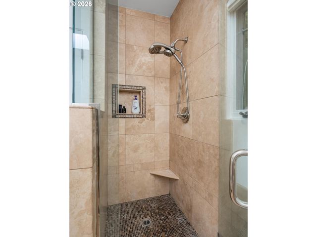 820 Nw 22ND Ave, Portland, OR 97210