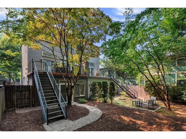 820 Nw 22ND Ave, Portland, OR 97210