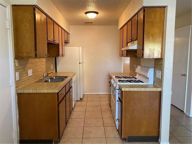 6707 Skynook DR A, Austin, TX 78745