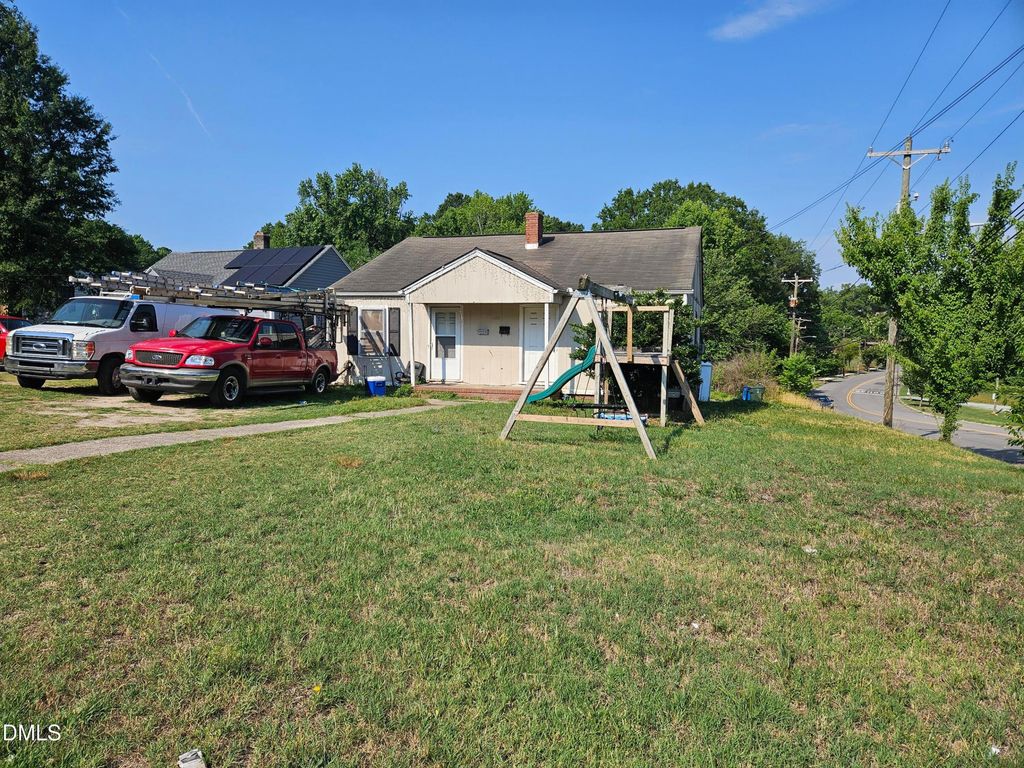 102 S Benjamine Street, Durham, NC 27703