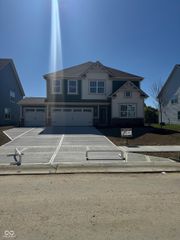 7581 Fallsworth Drive, Avon, IN 46123