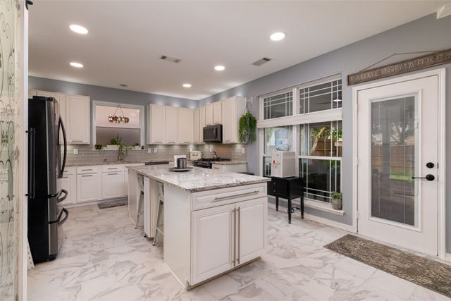 3517 Castlewood Court, Flower Mound, TX 75022