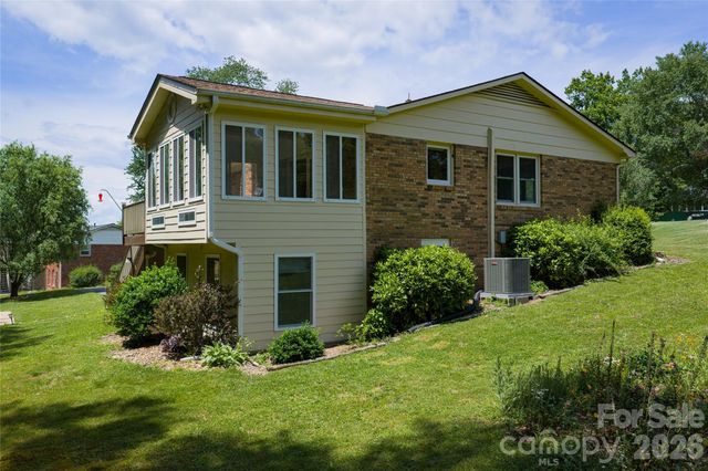 1541 Glenheath Drive 39, Hendersonville, NC 28791
