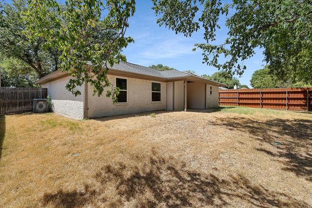 6804 Richfield Drive, North Richland Hills, TX 76182