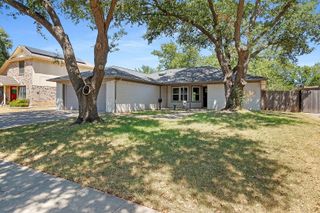 6804 Richfield Drive, North Richland Hills, TX 76182