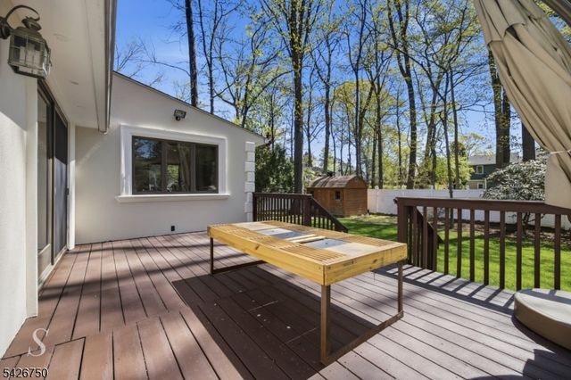 5 Franciscan Way, Fair Lawn Boro, NJ 07410