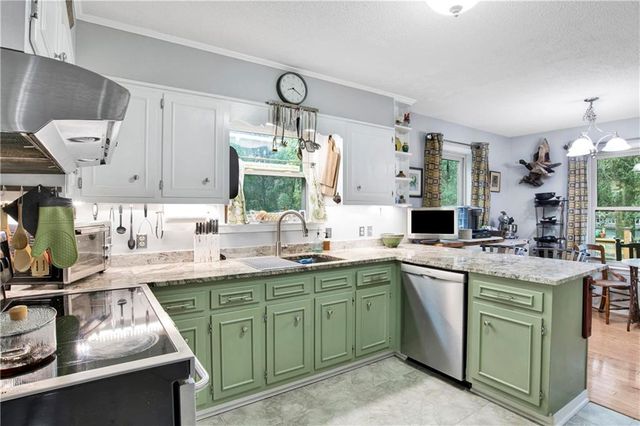 159 Fairwood Boulevard, Fairhope, AL 36532