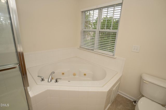 1209 Haywards Heath Lane, Apex, NC 27502