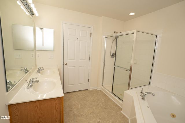 1209 Haywards Heath Lane, Apex, NC 27502