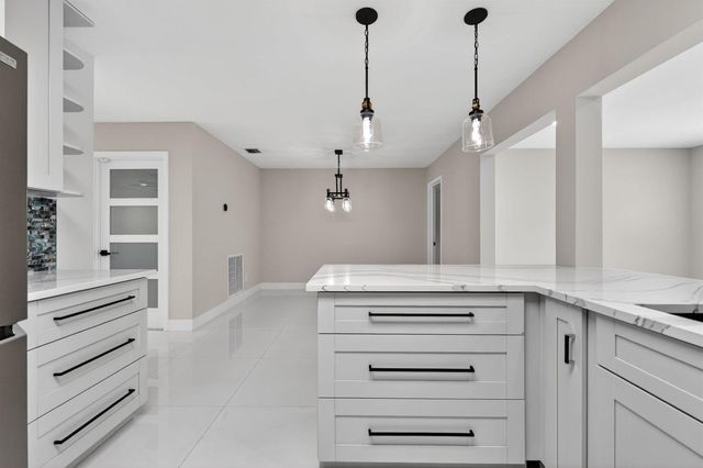 10339 Daphne Avenue, Palm Beach Gardens, FL 33410